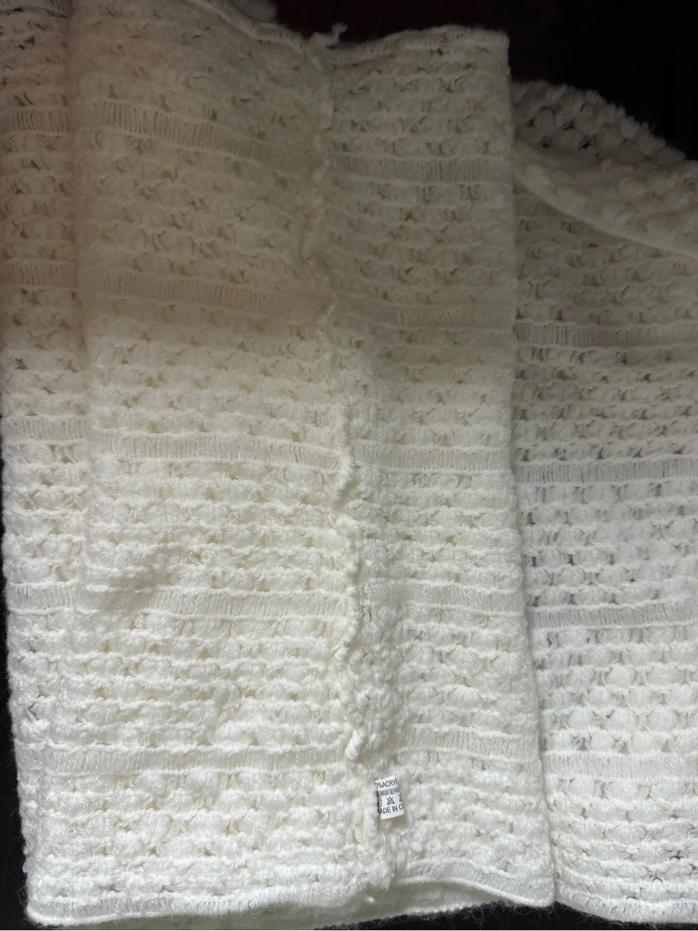 Full loop scarf, acrylic white